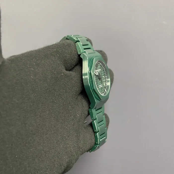 Happy Jewelers Watches Girard Perregaux Laureato 38mm Green Dial Watch Ref 810053230801CX