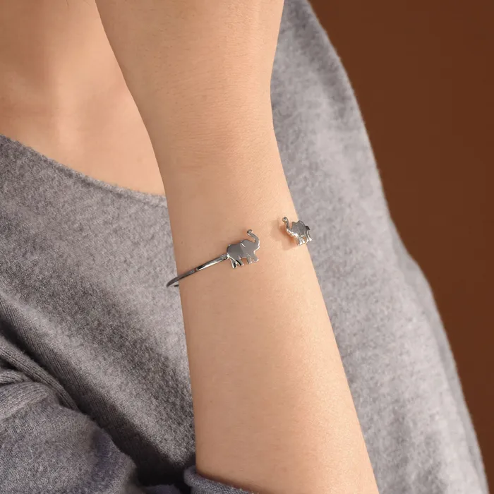 BlingJewelry Wholesale Bracelets Minimalist Elephant Bangle Bracelet in Sterling Silver Delicate Good Luck Charm BlingJewelry Wholesale Bracelets Minimalist Elephant Bangle Bracelet in Sterling Silver Delicate Good Luck Charm