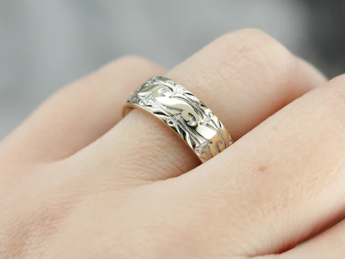 Market Square Jewelers Rings Vintage Gold Pattern Band