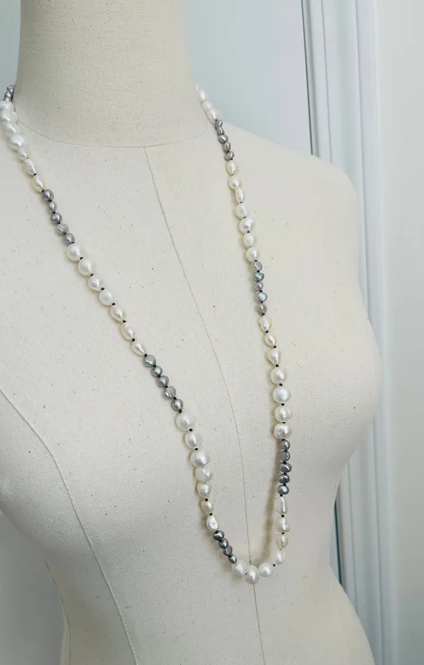 IST Necklaces Ivory Peacock Pearl Necklace