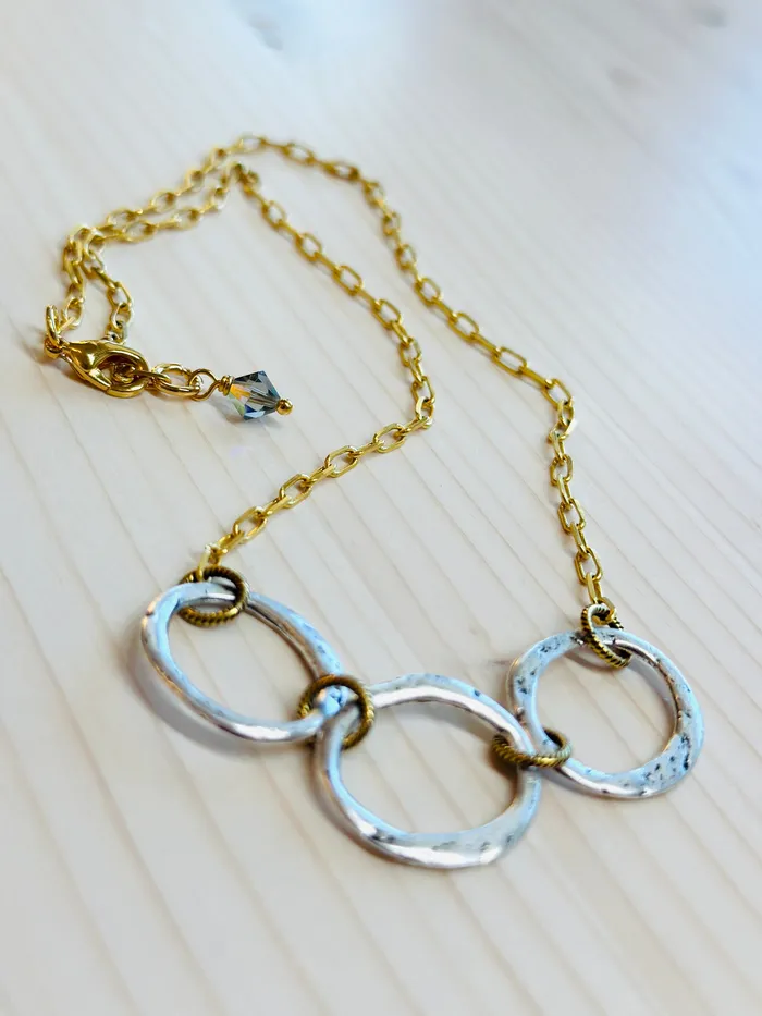 Necklaces BlueyedHorse Trinity Necklace